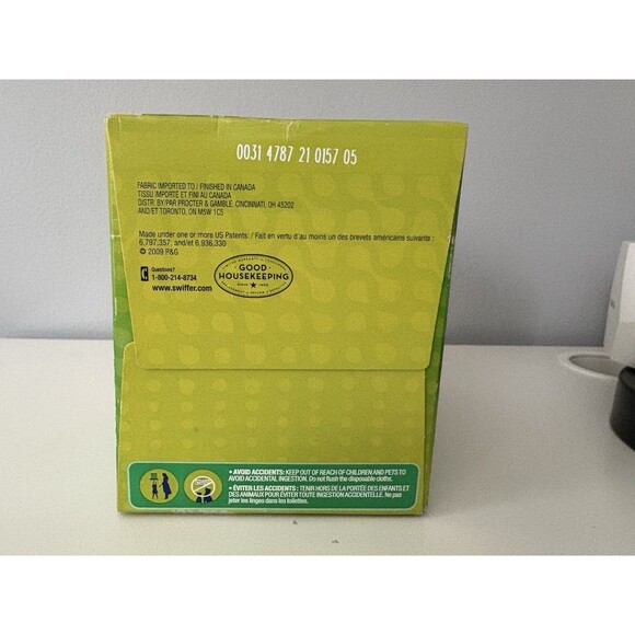 Swiffer Sweeper Dry Sweeping Refill Cloths 32 Count New - Picture 4 of 6